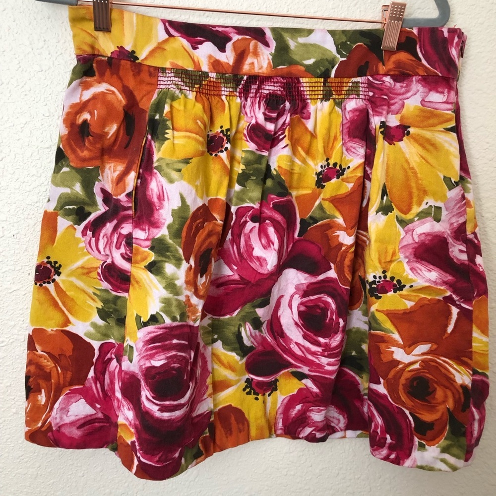 💜💜 Odille Floral Mini Skirt  Size 10